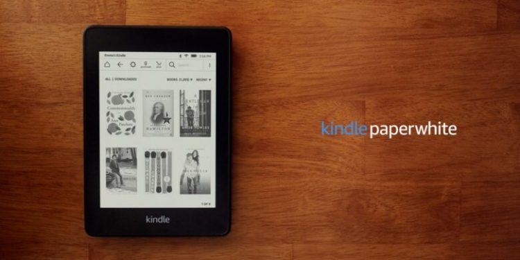 Amazon Kindle Voyage Review (Best or the Worst eBook Reader Ever?)